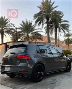 فولكسفاغن جولف R